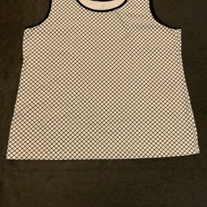 Lands End Women XL Cotton Tank Top White with a Black  Geometric Design And Trim